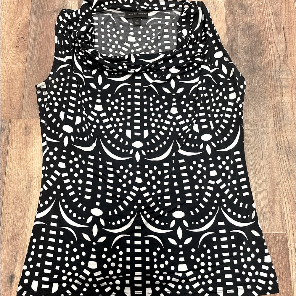 Worthington sleeveless blouse